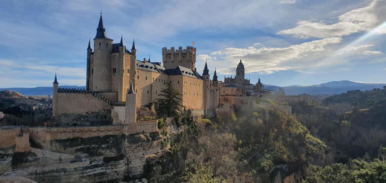 Real Segovia Apartments By Recordis Hotels Экстерьер фото